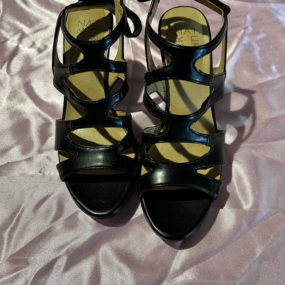 Woman’s 2” black Heels